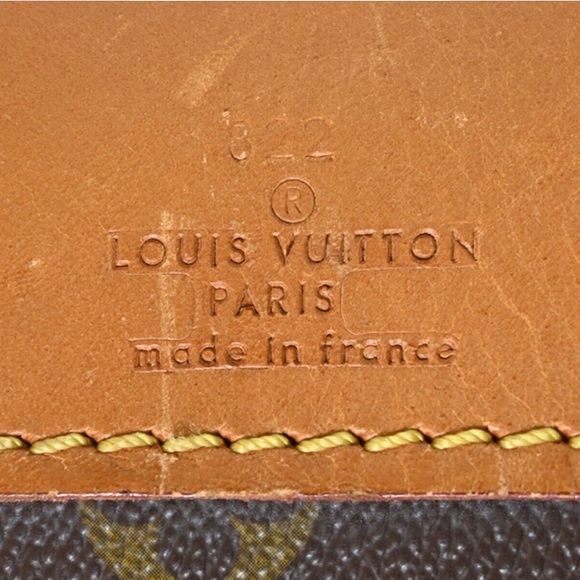 Louis Vuitton  Stratos Carry Case  Monogram Canvas Leather Travel Bags - Picture 5 of 16
